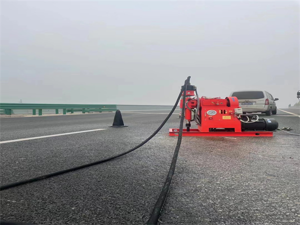 忠县马路路基路面开裂下沉注浆加固灌浆